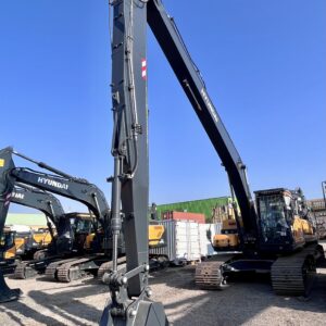 Excavadora HX220ALR-AS01