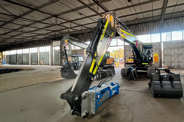 Excavadora-Hyundai-HX220AL_3